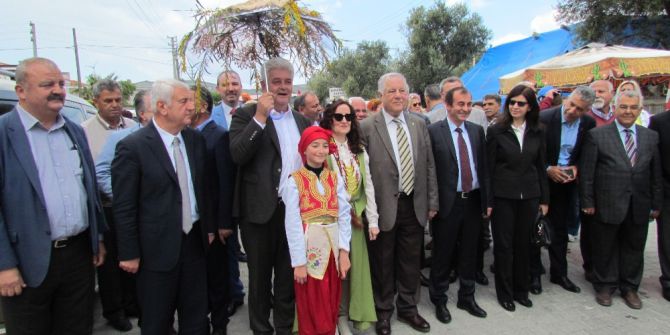 Alaçatı Ot Festivali’nde Karnaval Havası