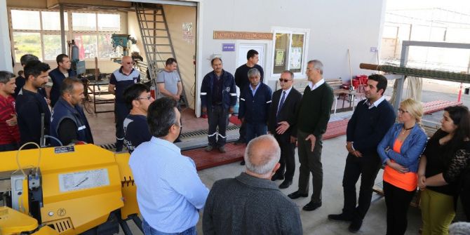 Başkan Tarhan, Sabah Mesaisinde Belediye İşçileriyle Buluştu