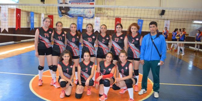 B Gençler Voleybol Turnuvası Adıyaman’da Başladı