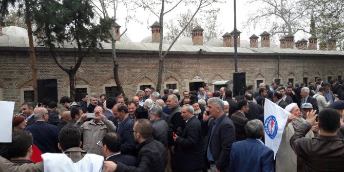 Ulucami’de Binlerce Kişi İdlib İçin Gıyabi Cenaze Namazı Kıldı