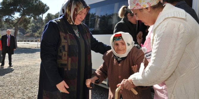 Uşak’ta "Hürmet Eden Hürmet Görür" Projesi