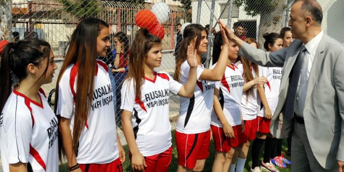 Başkan Aktaş: "Gençlerimize Spor Bilincini Aşılamalıyız"