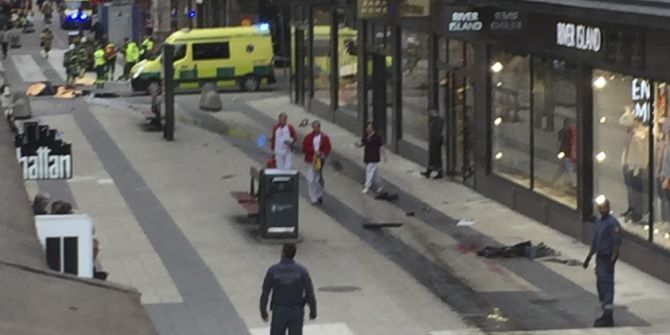 İsveç’te Sokağa Çıkma Yasağı İlan Edildi