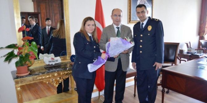 Ayvalık’ta Polis’ten Kaymakam Nazlı’ya Anlamlı Ziyaret