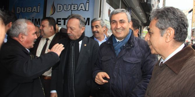 Chp Heyeti Hakkarili Esnafları Ziyaret Etti