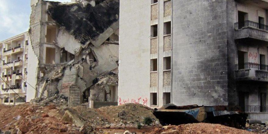 Kuşatma Ve Bombardıman Altındaki Halep’te Yaşam Mücadelesi Sürüyor