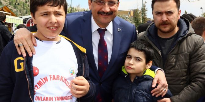 Başkan Ak Otizmli Çocuklarla Piknik Yaptı