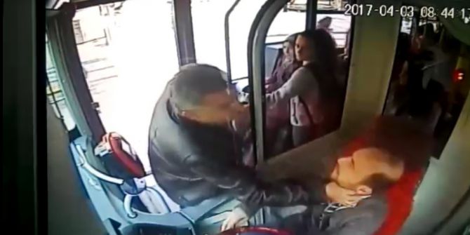 Otobüs Şoförüne Saldırı Güvenlik Kamerasında