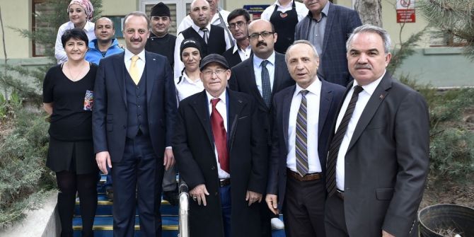 Mamak Belediye Başkanı Akgül’den, Mke Kapsül Fabrikasına Ziyaret