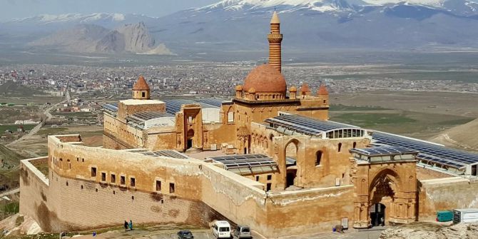 Tarihi İshakpaşa Sarayı Ziyaretçilerini Bekliyor