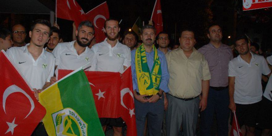 Adıyaman 1954 Spor Kulübü Demokrasi Nöbetinde