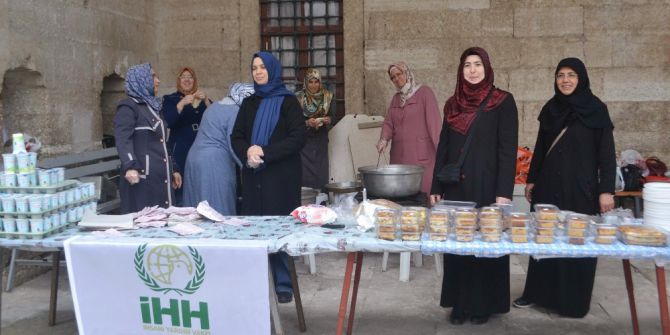 İhh Gönüllülerinden Kermes