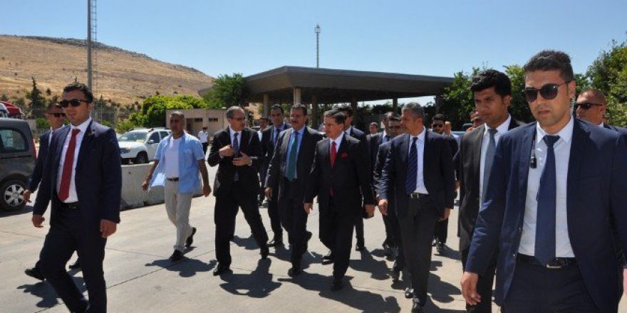 Bakan Tüfenkci Cilvegözü’nde İncelemelerde Bulundu