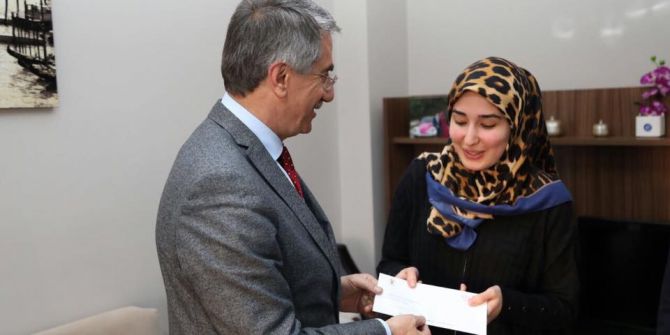 Başkan Yanılmaz, Gençlere Başbakanın Mektuplarını Dağıttı