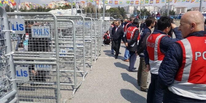 Hdp Mitingi Öncesi Kadıköy’de Güvenlik Önlemleri