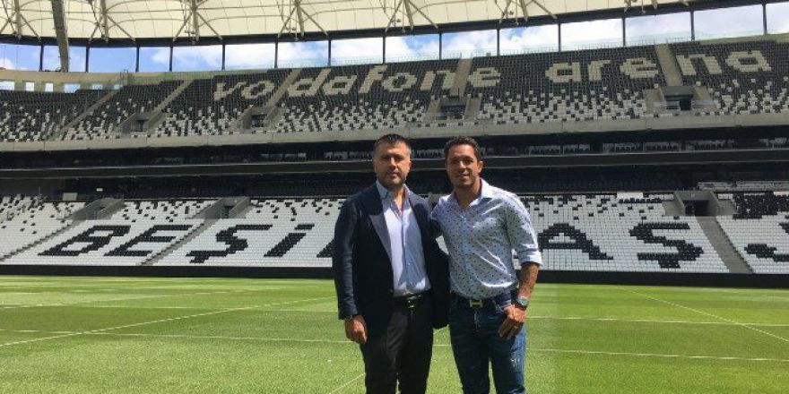 Adriano Correia, Vodafone Arena’yı Gezdi