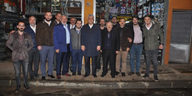 Ak Parti Trabzon Milletvekilleri Günnar Ve Köseoğlu Referandum Çalışmalarını Sürdürdü