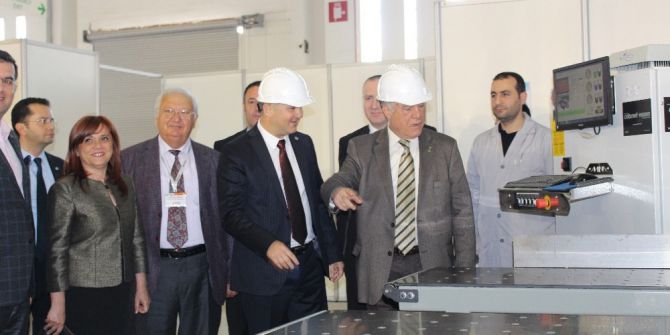 Makineler Kimsesiz Çocuklar İçin Üretime Geçti