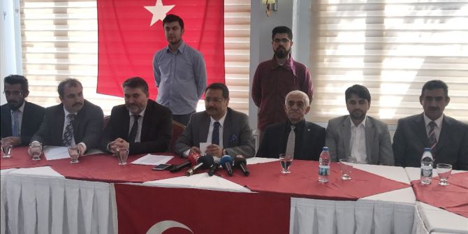 Saadet’ten Bir Grup Partili İzmir’de ’Evet’ Dedi
