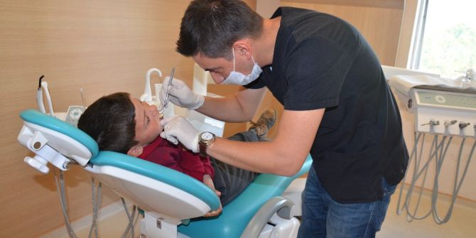 Salihli’de Çocuk Diş Hekimi Göreve Başladı