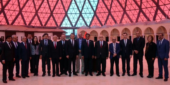 Arap Ve Türk Gençleri, Elektronik Futbol Festivali’nde Buluşacak