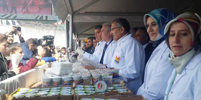 Zeytinburnu’nda Vatandaş Çiğ Köfteye Doydu