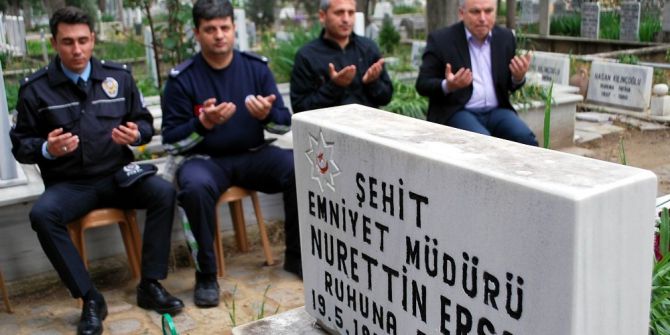 Polisler, Tüm Şehitler İçin Dua Etti