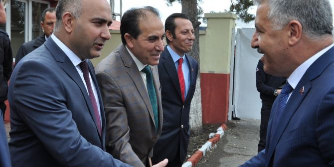 Bakan Arslan Kesimhanenin Temelini Attı