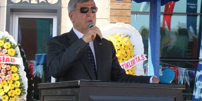 Başiskeleye 5 Yıldızlı Belediye Binası