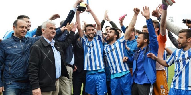 Bigaspor Şampiyonluk Kupasını Kendi Sahasında Aldı