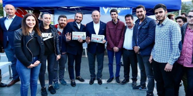 Bakan Çavuşoğlu, Referandum Çalışmalarını Sürdürdü