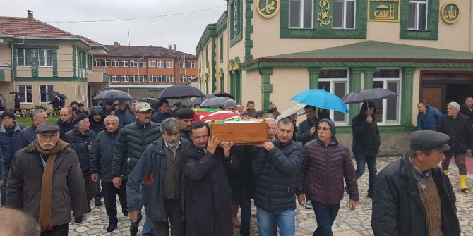 Vefat Eden Müdüre Öğrenci Vefası