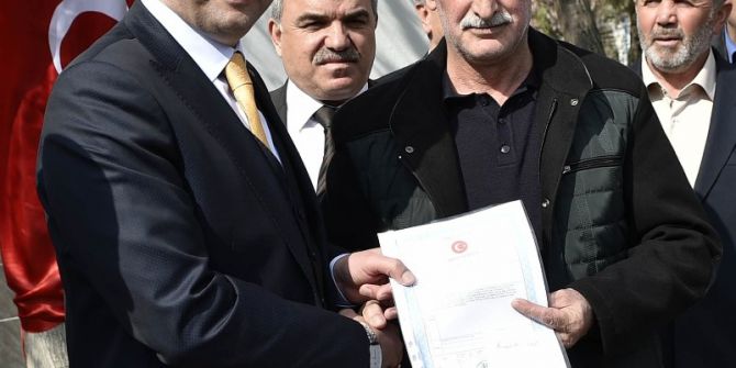 Gökçeyurt Mahallesi’nde Tapu Sevinci