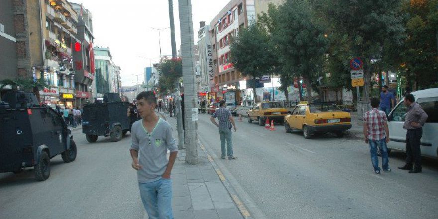 Şüpheli Paketten Meyve Çıktı