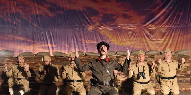 “Kanlı Gömlek” Trabzon’da Tiyatro Severlerle Buluştu