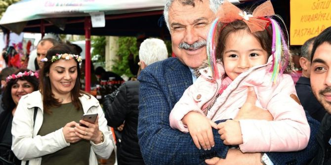 Karalar: "Adanalı Karnavalına Sahip Çıkıyor"