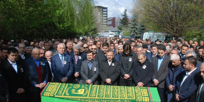 Dsi Müdürü Karaca, Gözyaşları İçinde Son Yolculuğuna Uğurlandı