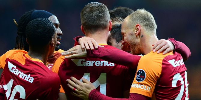 Galatasaray, Şampiyonlar Ligi Yolunda Zorlu Haftalarda