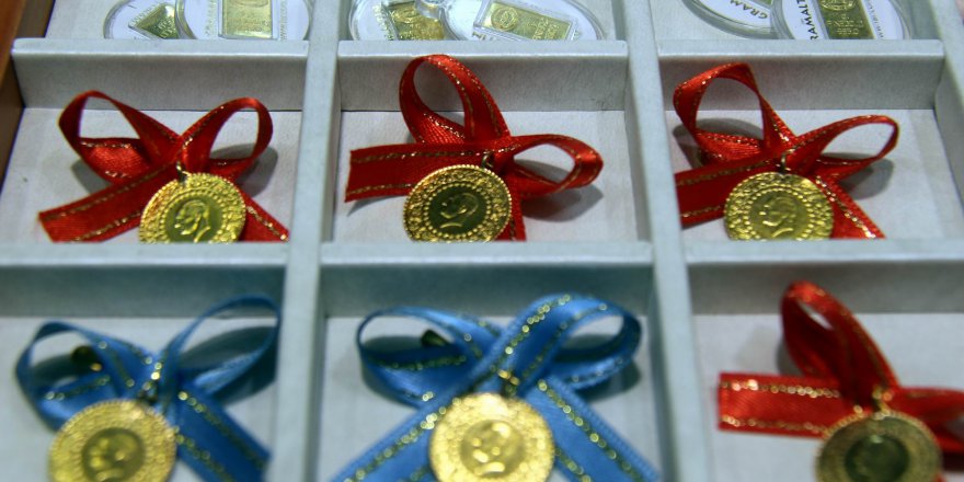 Altın Rekor Üstüne Rekor Kırıyor