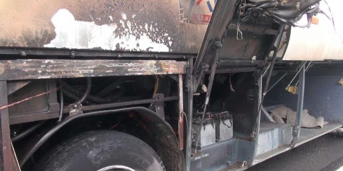 Sakaryaspor Taraftarını Taşıyan Midibüs Alev Aldı