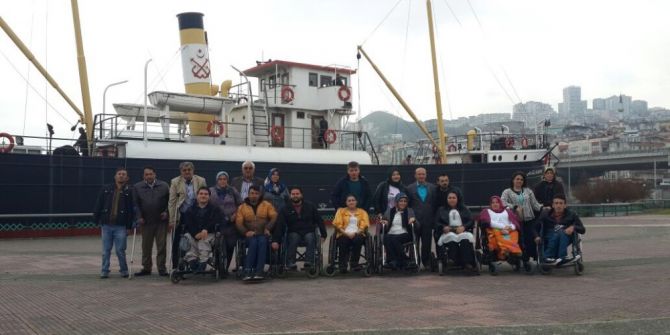 Mavi Işıklar Misafirlerini Ağırlıyor