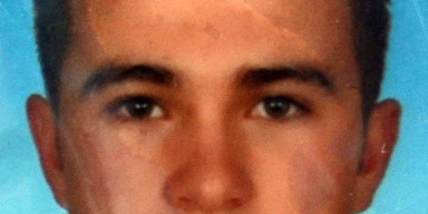 2 Otomobil Kafa Kafaya Çarpıştı: 3 Ölü, 4 Yaralı