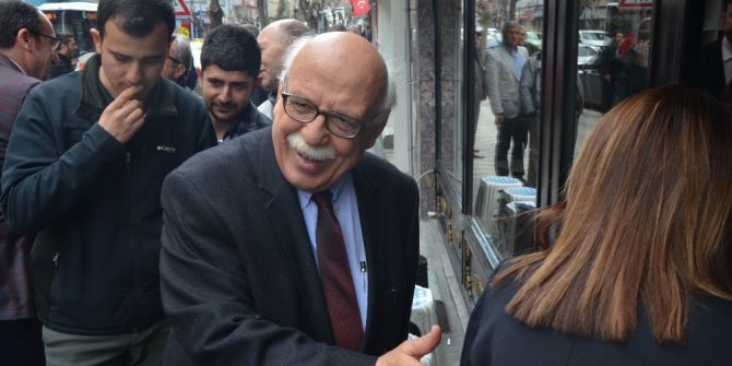 Bakan Avcı, Kıraathaneyi Ziyaret Etti