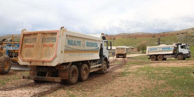 Haliliye Belediyesi Kırsaldaki Yol Atağını Sürdürüyor