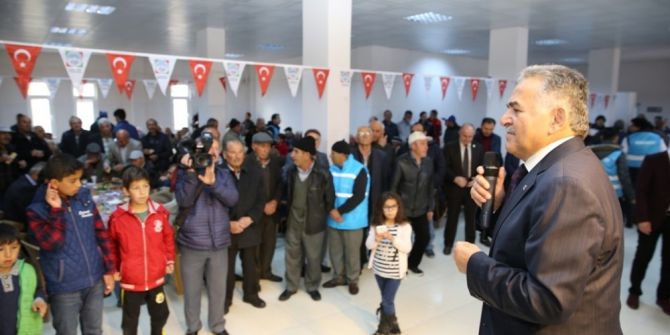 Gürpınar Mahallesi’nde Düğün Salonu Ve Spor Merkezi Hizmete Açıldı