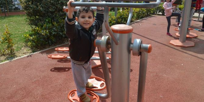 Sokak Oyunları Şenliği’nde Çocuklar Doyasıya Eğlendi