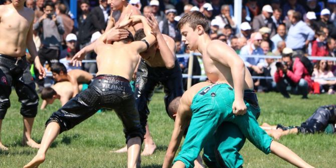 Güreş Sezonu Manisa’da Açıldı