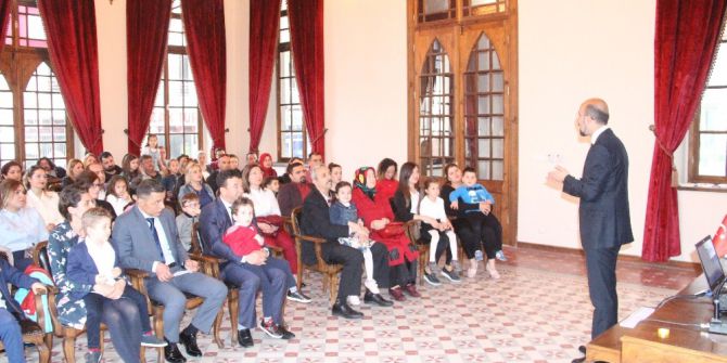 Bergama’nın ’İlgili Babaları’ Dernek Kurdu