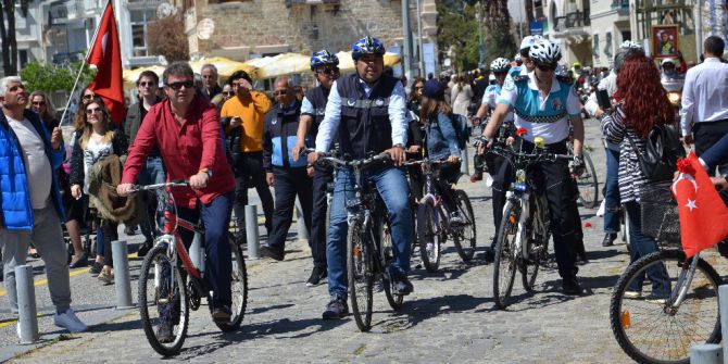 Foça’da Polis Teşkilatının Kuruluşunun 172. Yılı Kutlandı