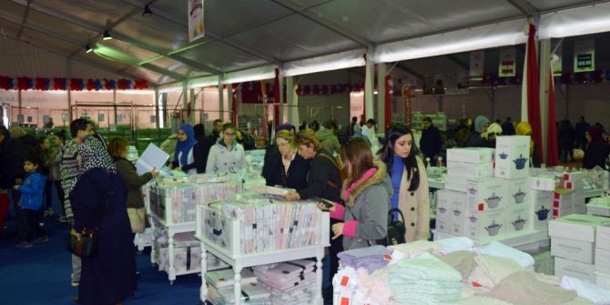 Maltepe’de Büyük İndirim Çadırı